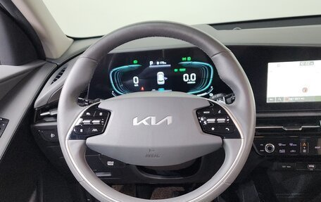 KIA Niro, 2023 год, 2 167 000 рублей, 8 фотография