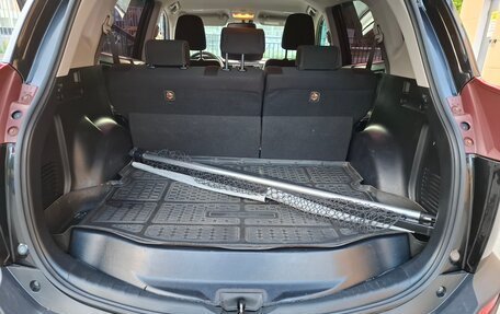 Toyota RAV4, 2015 год, 2 300 000 рублей, 20 фотография
