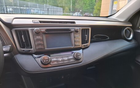Toyota RAV4, 2015 год, 2 300 000 рублей, 12 фотография