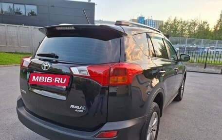 Toyota RAV4, 2015 год, 2 300 000 рублей, 10 фотография