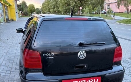 Volkswagen Polo III рестайлинг, 2001 год, 300 000 рублей, 3 фотография