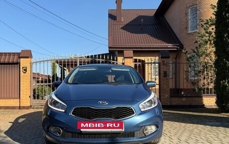 KIA cee'd III, 2014 год, 1 250 000 рублей, 2 фотография