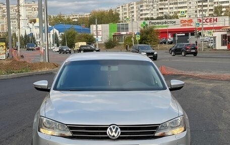 Volkswagen Jetta VI, 2018 год, 990 000 рублей, 2 фотография