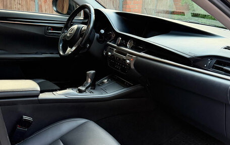 Lexus ES VII, 2016 год, 2 500 000 рублей, 14 фотография