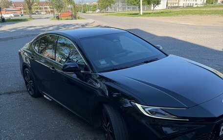 Toyota Camry, 2024 год, 3 350 000 рублей, 3 фотография