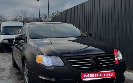 Volkswagen Passat B6, 2005 год, 700 000 рублей, 2 фотография