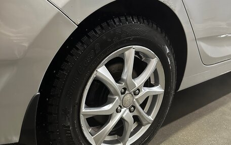 Hyundai Solaris II рестайлинг, 2011 год, 700 000 рублей, 9 фотография