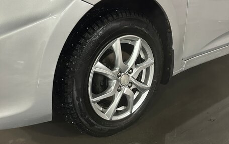 Hyundai Solaris II рестайлинг, 2011 год, 700 000 рублей, 7 фотография