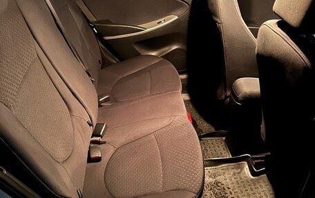 Hyundai Solaris II рестайлинг, 2011 год, 700 000 рублей, 13 фотография