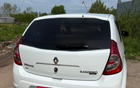 Renault Sandero I, 2011 год, 390 000 рублей, 2 фотография