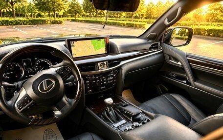 Lexus LX III, 2019 год, 10 800 000 рублей, 12 фотография
