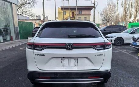 Honda Vezel, 2023 год, 1 645 000 рублей, 6 фотография