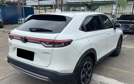 Honda Vezel, 2022 год, 1 655 000 рублей, 4 фотография