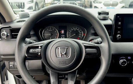 Honda Vezel, 2022 год, 1 655 000 рублей, 9 фотография