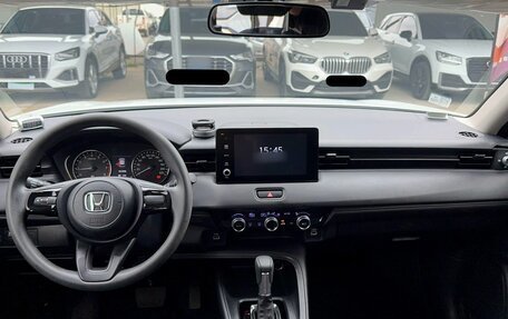 Honda Vezel, 2022 год, 1 655 000 рублей, 8 фотография