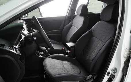 Hyundai Solaris II рестайлинг, 2015 год, 1 125 000 рублей, 10 фотография