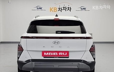Hyundai Kona, 2023 год, 1 867 009 рублей, 2 фотография