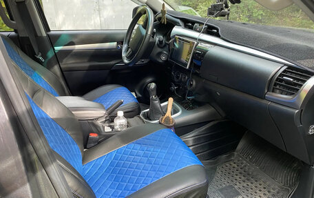 Toyota Hilux VIII, 2018 год, 4 500 000 рублей, 9 фотография