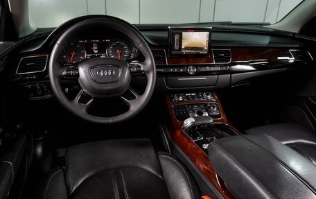 Audi A8, 2011 год, 1 799 000 рублей, 8 фотография