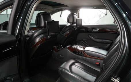 Audi A8, 2011 год, 1 799 000 рублей, 13 фотография