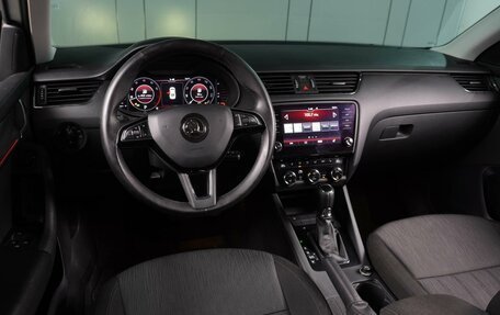 Skoda Octavia, 2018 год, 1 964 000 рублей, 6 фотография