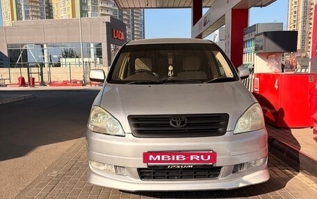 Toyota Ipsum II, 2001 год, 700 000 рублей, 3 фотография