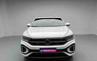 Volkswagen T-Roc I, 2023 год, 1 489 009 рублей, 1 фотография