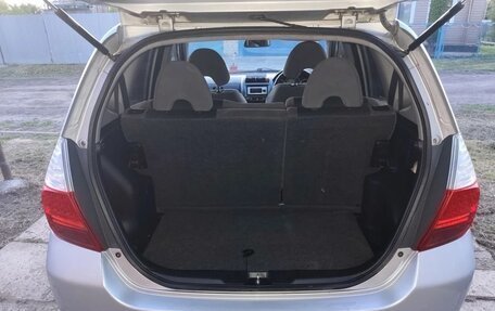 Honda Fit III, 2005 год, 275 000 рублей, 12 фотография