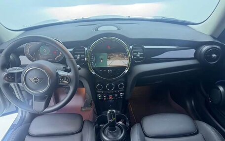 MINI Hatch, 2022 год, 2 086 009 рублей, 7 фотография