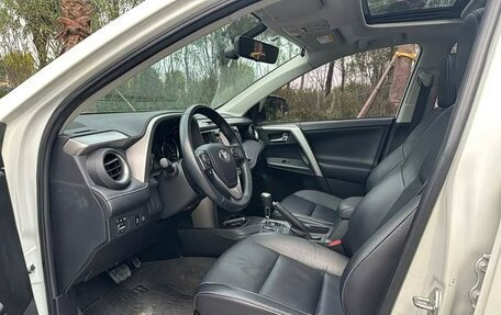 Toyota RAV4, 2019 год, 1 890 002 рублей, 12 фотография