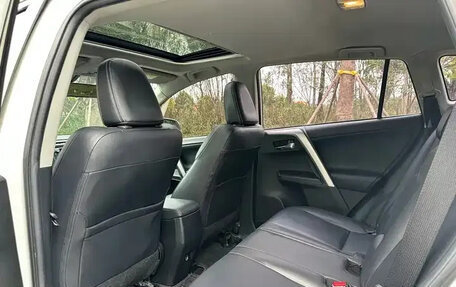 Toyota RAV4, 2019 год, 1 890 002 рублей, 9 фотография