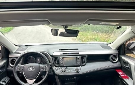 Toyota RAV4, 2019 год, 1 890 002 рублей, 10 фотография