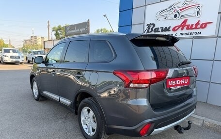 Mitsubishi Outlander III рестайлинг 3, 2016 год, 1 497 000 рублей, 4 фотография