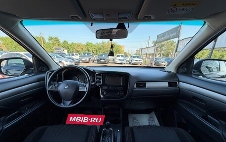 Mitsubishi Outlander III рестайлинг 3, 2016 год, 1 497 000 рублей, 9 фотография