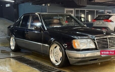 Mercedes-Benz E-Класс, 1993 год, 279 000 рублей, 1 фотография