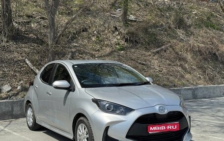Toyota Yaris, 2020 год, 1 000 000 рублей, 1 фотография