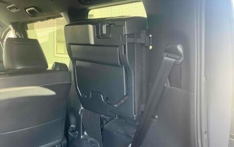 Toyota Voxy III, 2021 год, 1 800 000 рублей, 11 фотография