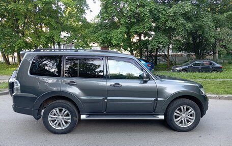 Mitsubishi Pajero IV, 2015 год, 2 100 000 рублей, 2 фотография