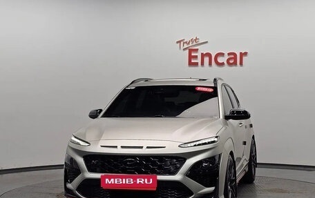 Hyundai Kona I, 2022 год, 1 390 222 рублей, 2 фотография