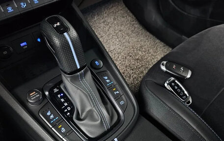 Hyundai Kona I, 2022 год, 1 390 222 рублей, 13 фотография