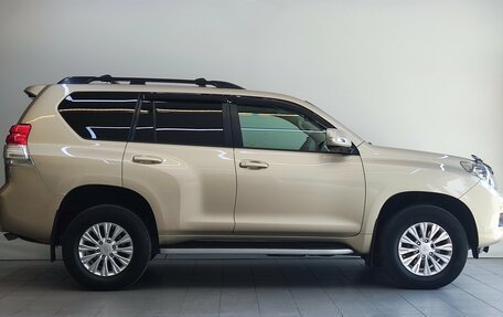 Toyota Land Cruiser Prado 150 рестайлинг 2, 2010 год, 2 600 000 рублей, 4 фотография