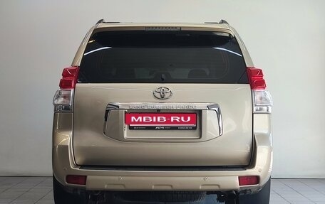 Toyota Land Cruiser Prado 150 рестайлинг 2, 2010 год, 2 600 000 рублей, 6 фотография