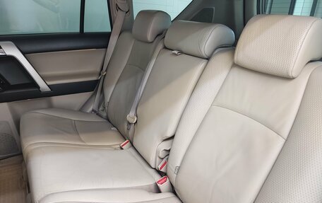 Toyota Land Cruiser Prado 150 рестайлинг 2, 2010 год, 2 600 000 рублей, 18 фотография