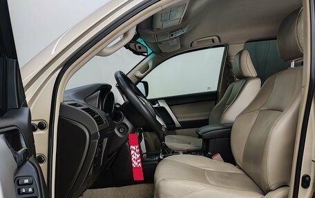 Toyota Land Cruiser Prado 150 рестайлинг 2, 2010 год, 2 600 000 рублей, 14 фотография