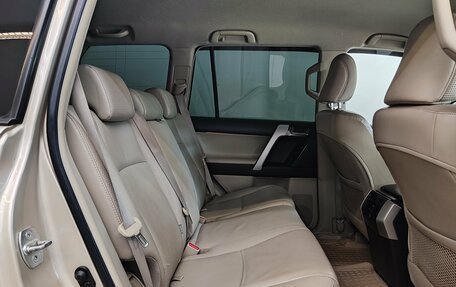 Toyota Land Cruiser Prado 150 рестайлинг 2, 2010 год, 2 600 000 рублей, 22 фотография