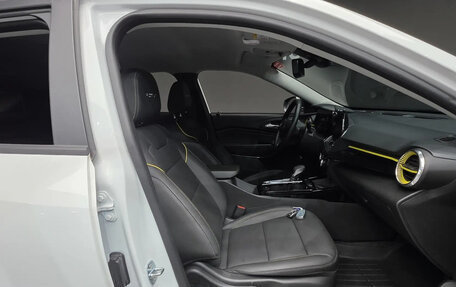 Chevrolet Trax, 2023 год, 1 990 002 рублей, 10 фотография