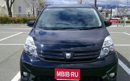 Toyota ISis I, 2015 год, 1 099 000 рублей, 2 фотография