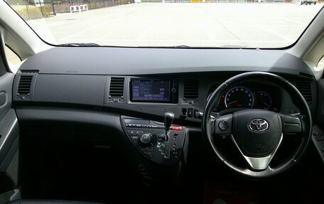 Toyota ISis I, 2015 год, 1 099 000 рублей, 22 фотография