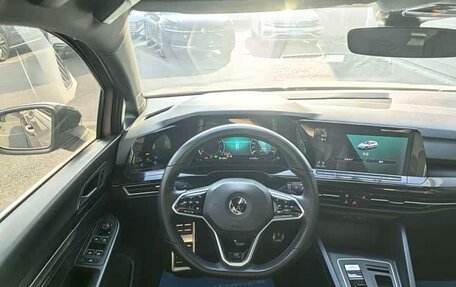 Volkswagen Golf VIII, 2021 год, 1 530 400 рублей, 10 фотография