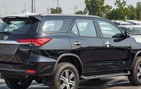 Toyota Fortuner II, 2026 год, 4 811 000 рублей, 4 фотография